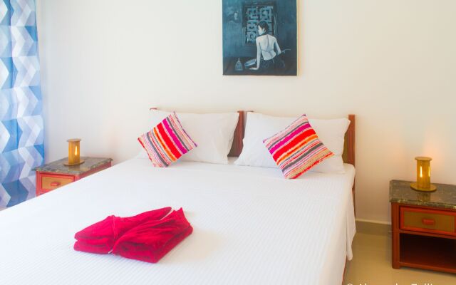 Alona Vida Beach Hill