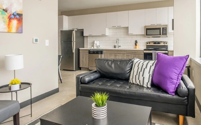 FRONTDESK Flashcube Apts Downtown Kansas City