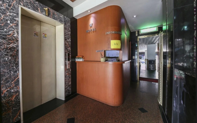W Motel