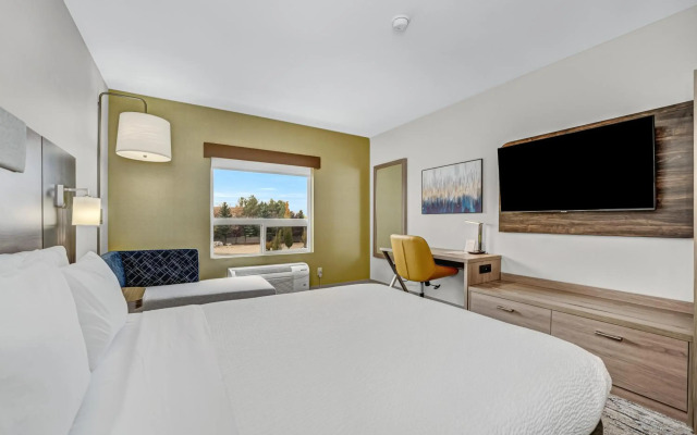 Holiday Inn Express Hotel & Suites Edmonton South by IHG