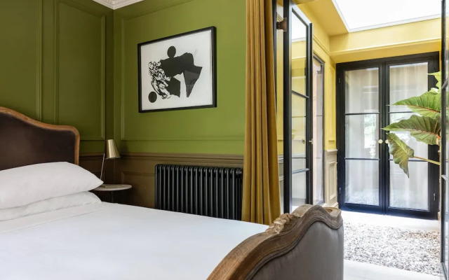 Penywern Road IV by Onefinestay