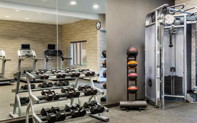 Courtyard By Marriott Danbury