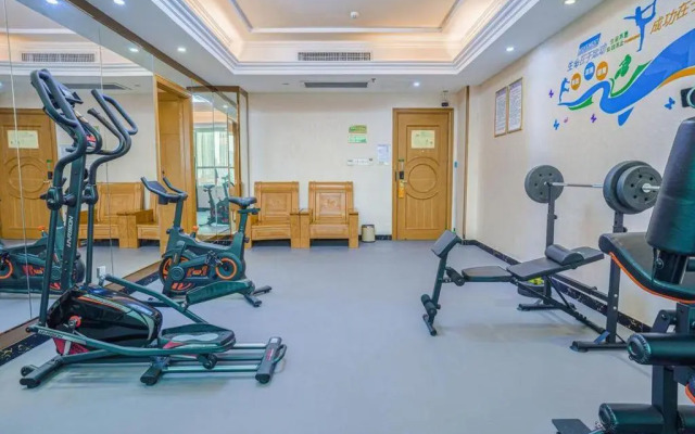 Vienna Hotel Guangdong Dongguan Tangxia South High-Speed Railway Station