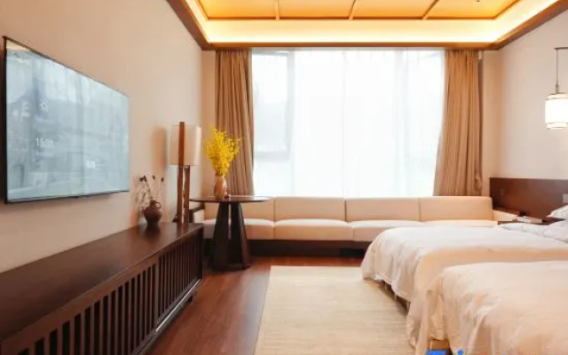 Jingshan Tianmu Hot Spring Hotel