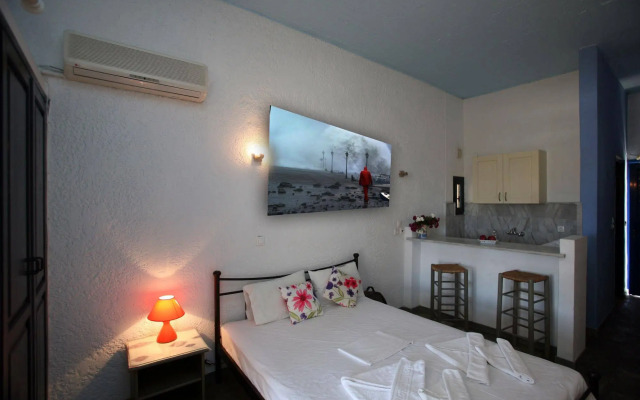 St George Studios Apartments