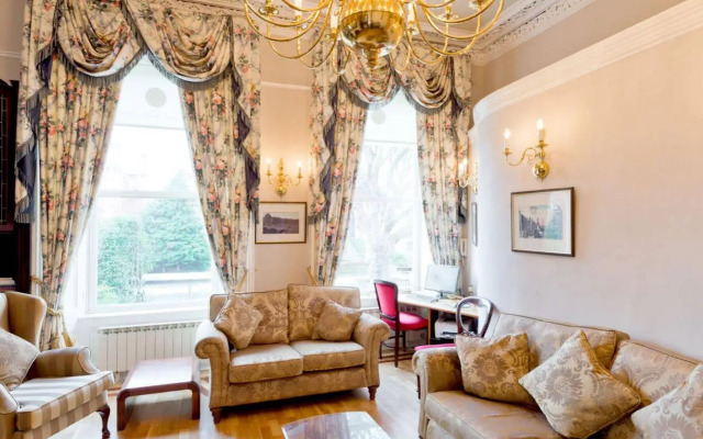 Roxford Lodge Hotel