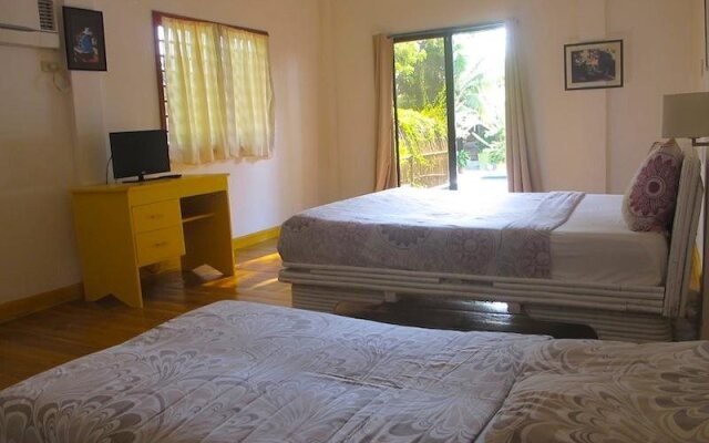 Island French Resort