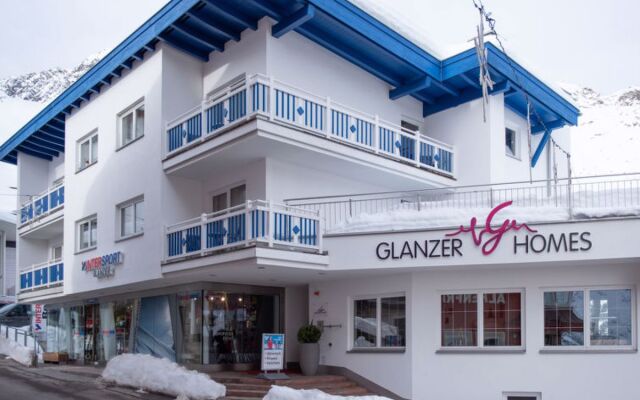 Glanzer Homes - Giggi Suite (SOE076)