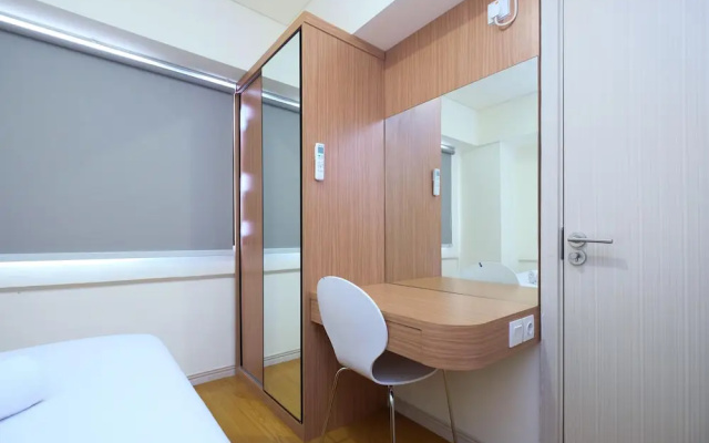 Comfortable 2Br With Workspace At Meikarta Apartment