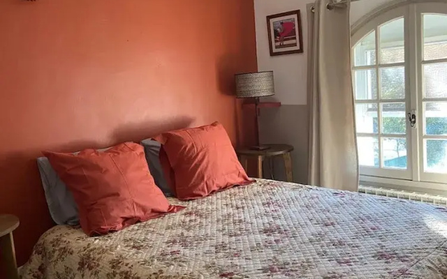 Large Air-conditioned Villa in Arles