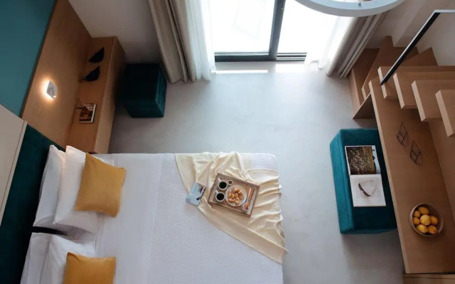 Chronos Suites