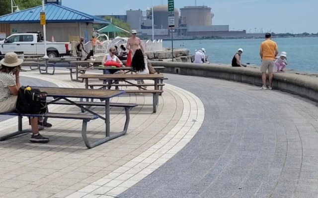 Tranquil & Cozy 30 min to Toronto ~ Backyard ~ Pkg