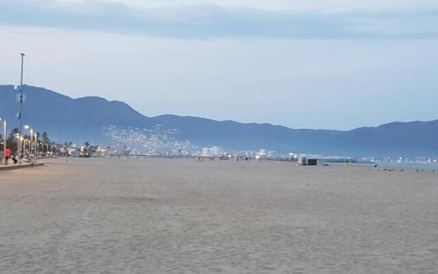 Appartement sur Empuriabrava à 100 m de la mer