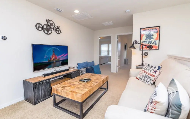 Amazing New TownHome with Pvt Pool and Access to Clubhouse Close to Disney by RedAwning