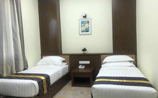 Royal Peacock Hotel