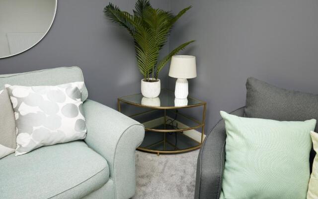 Royal Derby Hospital 3 bed Town House