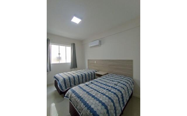 VAR-101A Dpto amplio en condomínio cerrado con piscina