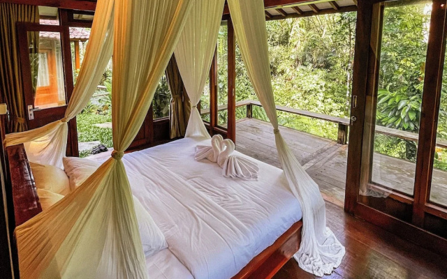 The Karu Cabin by AGATA – Guest Rooms – Penebel