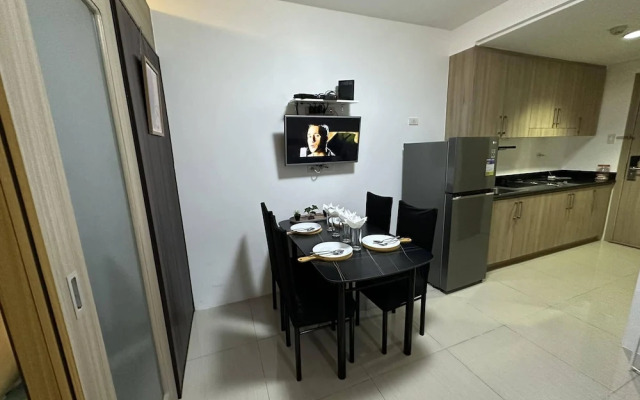 Shore Residences Stays by PBYY