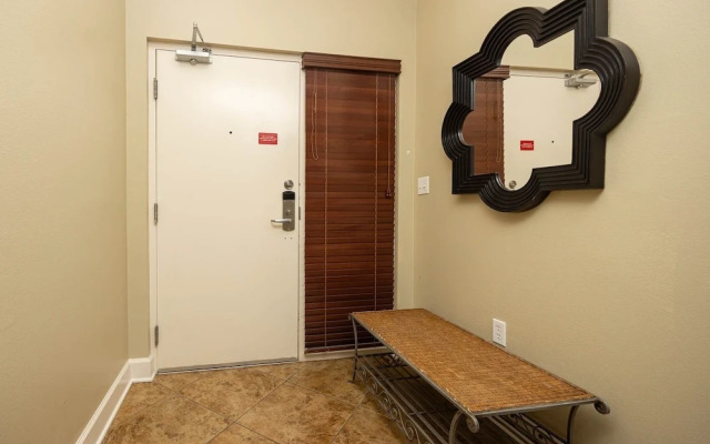 Phoenix Ix 903 2 Bedroom Condo