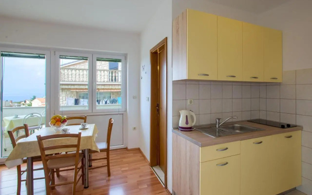 Apartments and rooms with parking space Kraljevica - 17589