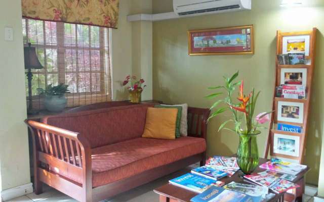Coblentz Inn Boutique Hotel
