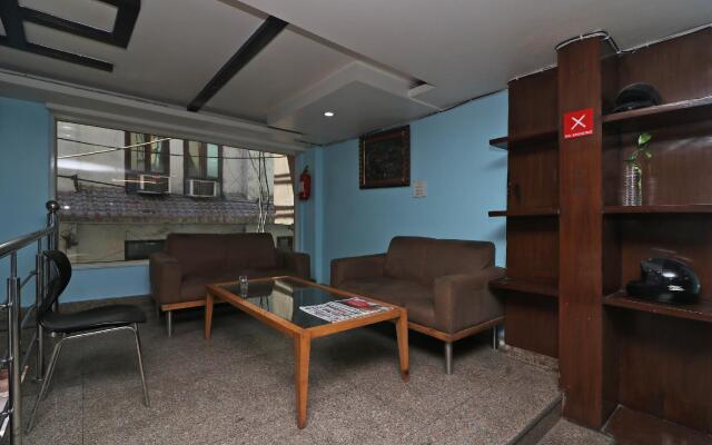 OYO 13658 Hotel Tanish Palace