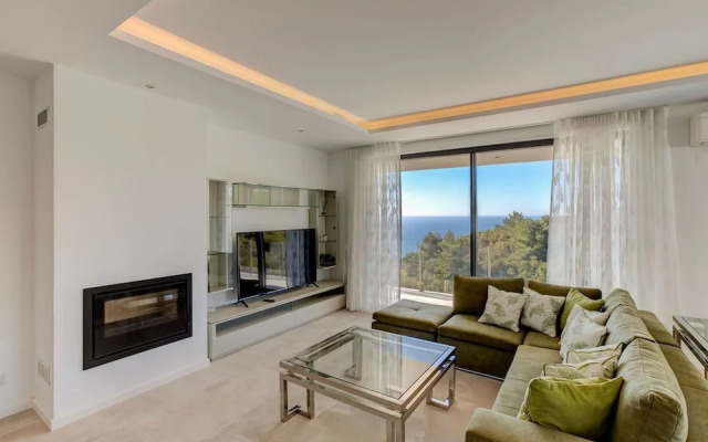 Villa Centeanes Luxury Villa Enviable Position s