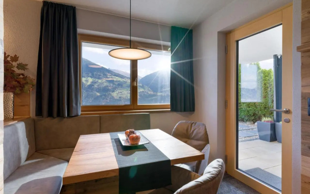 Van's Place, Luxury Apartment