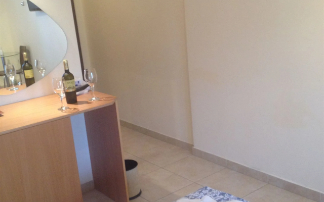 Avra Hotel