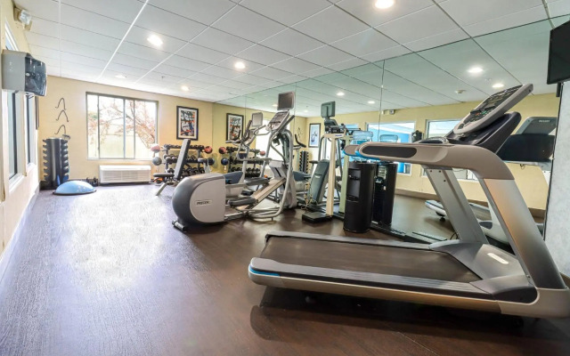 Holiday Inn Express & Suites Meriden by IHG