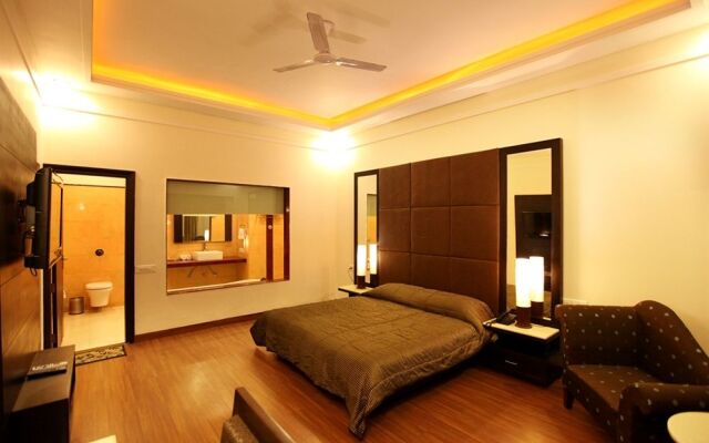 Grand View Hotel Near Bus Stand