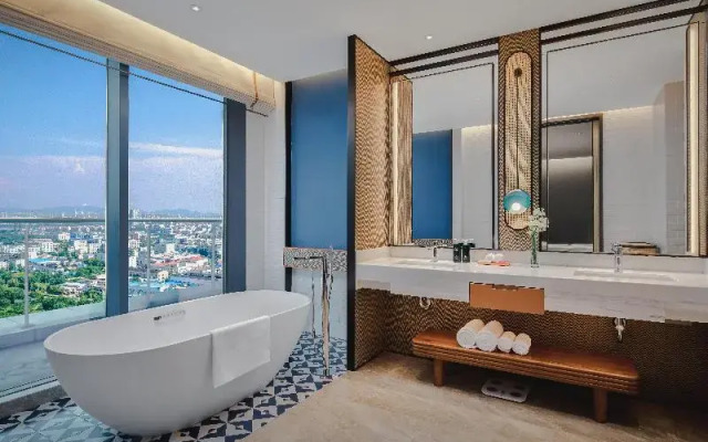 Hotel Indigo Yantai Golden Coast