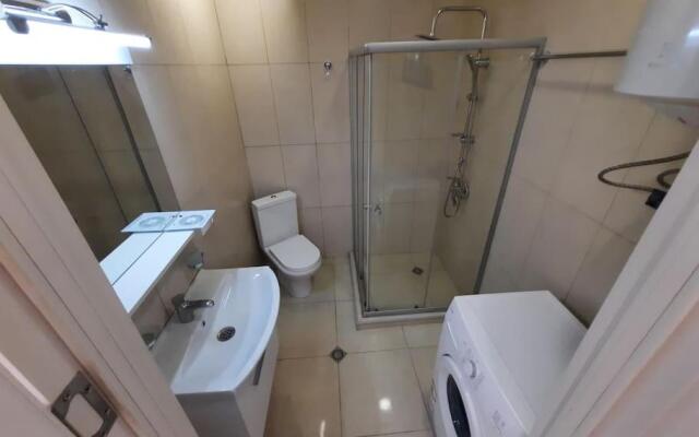 Leo Group Apartment 21-03 Elegance Batumi