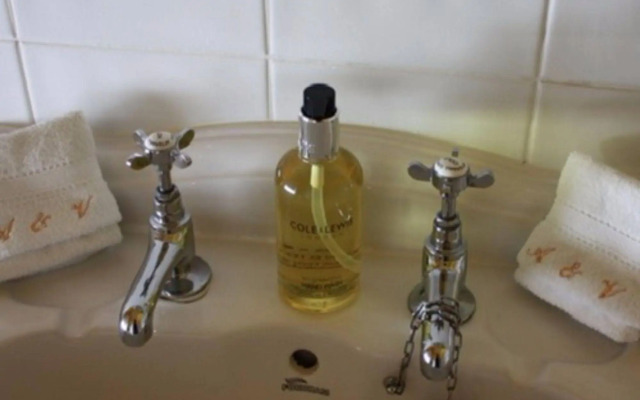 Albert & Victoria Guest House