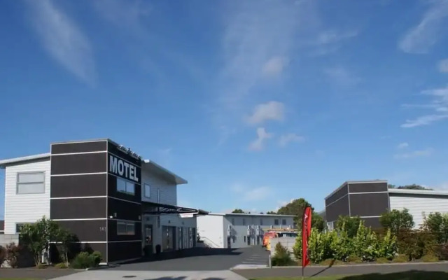 Pukekura Motor Lodge