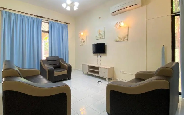 Oyo 90199 Homely&cozy House