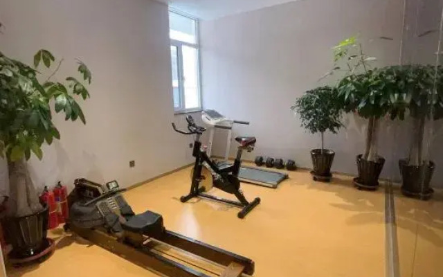 Subo Yun Hotel (Donggang City Mansion)