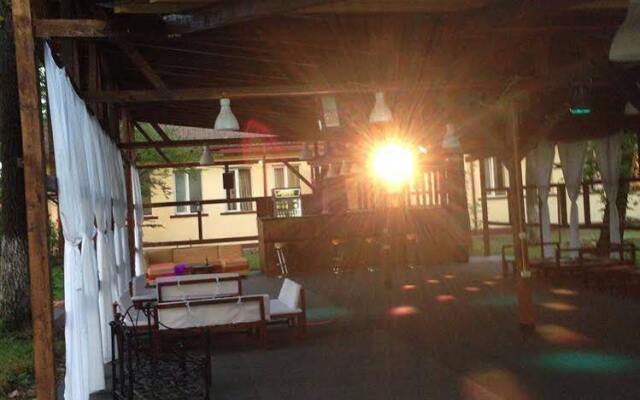 Forest Mirage Pension