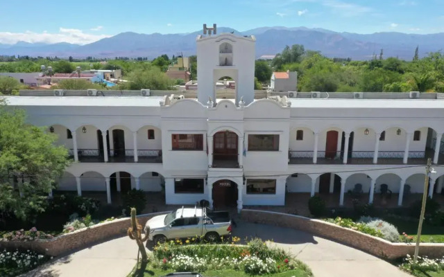 Hotel Portal del Santo