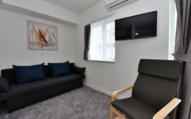 Aqua Guestrooms Kastela