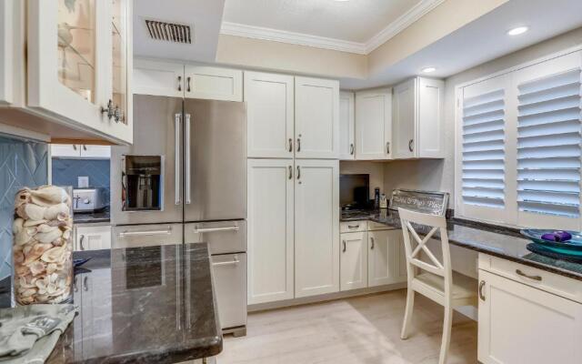 Land's End 6-302 Beach Front - Premier