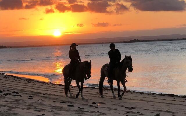 Pôr do Sol Eco Suítes