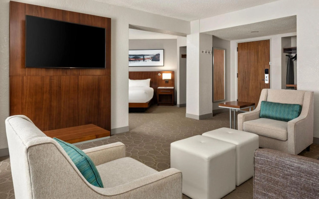 Delta Hotels by Marriott Minneapolis Northeast