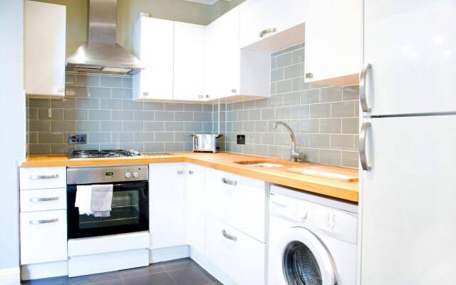 Brighton Getaways-Lansdowne Regency
