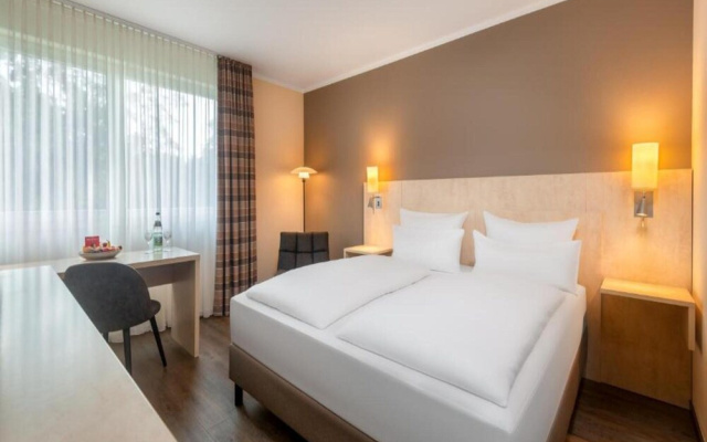 Sunday Hotel Bielefeld Superior King Room