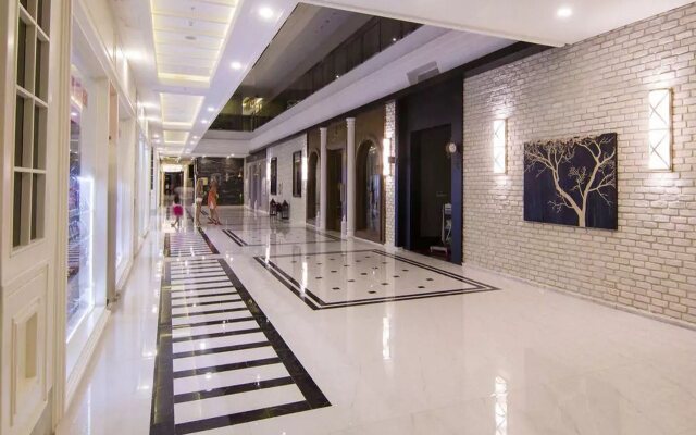 Port River Hotel & Spa