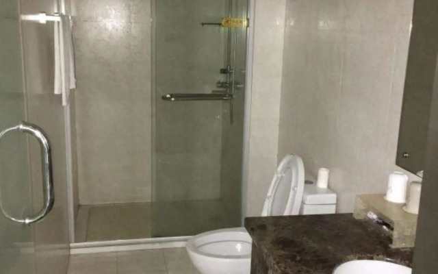 Junyi Chain Hotel (Haiyan Qiyuan Chengbei East Road)