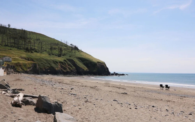No. 18, Aberystwyth