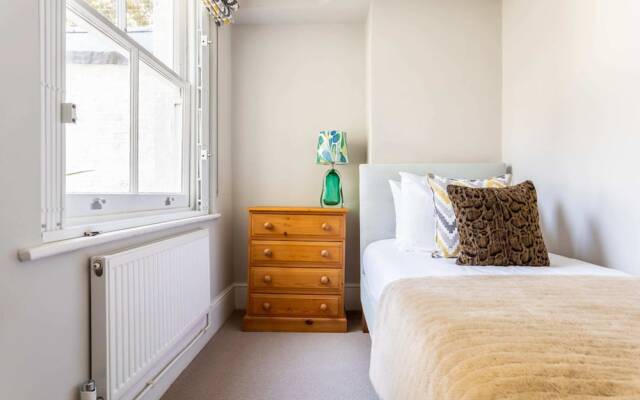 Wonderful Chelsea Apartment